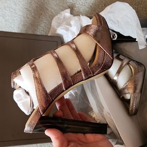 BCBGMAXAZRIA Size 9M Ming1 Silver Heels